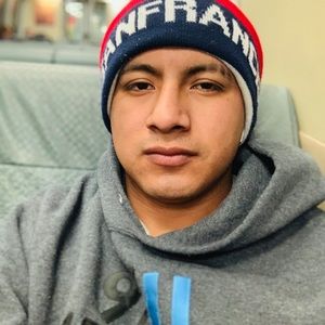 Meet your Posher, Moises